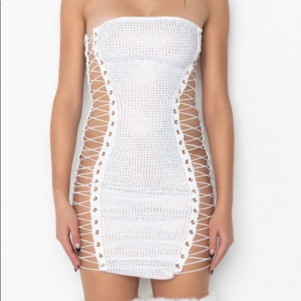 STRAPLESS AKIRA WHITE RHINESTONE DRESS